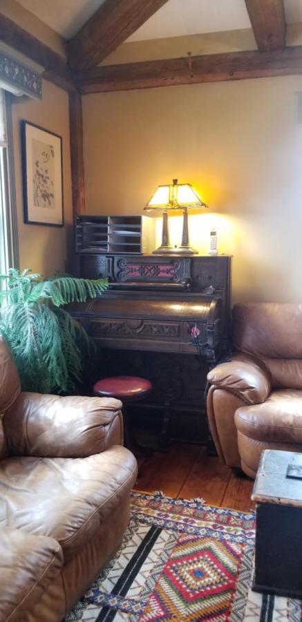 Homestay Widow Avery House Hallowell