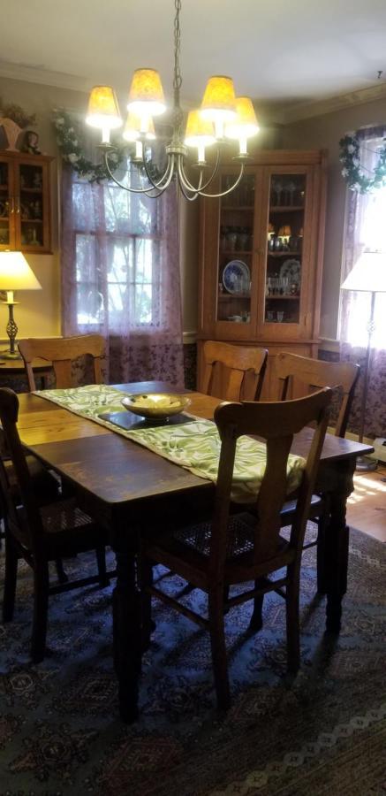 Widow Avery House